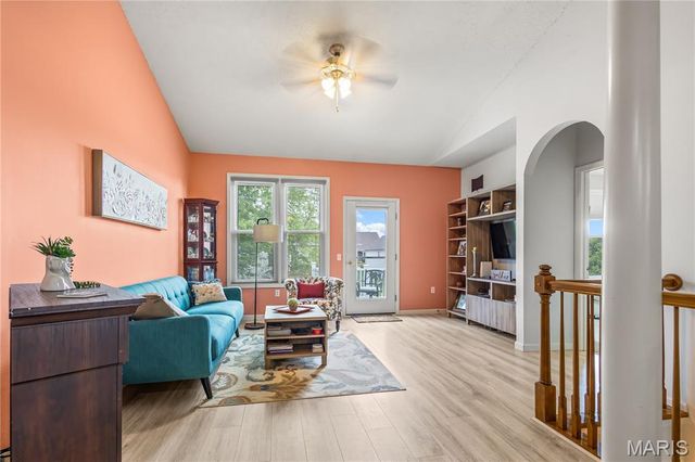2071 Hawks Landing Drive C, Lake St Louis, MO 63367