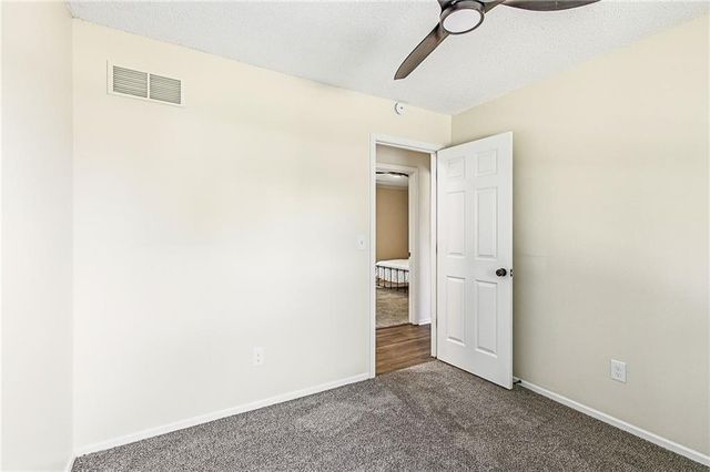 612 SE Bugle Court, Blue Springs, MO 64014