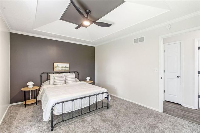 612 SE Bugle Court, Blue Springs, MO 64014