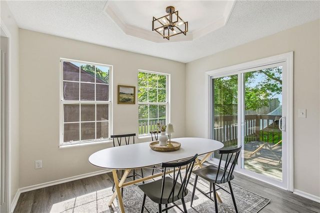 612 SE Bugle Court, Blue Springs, MO 64014