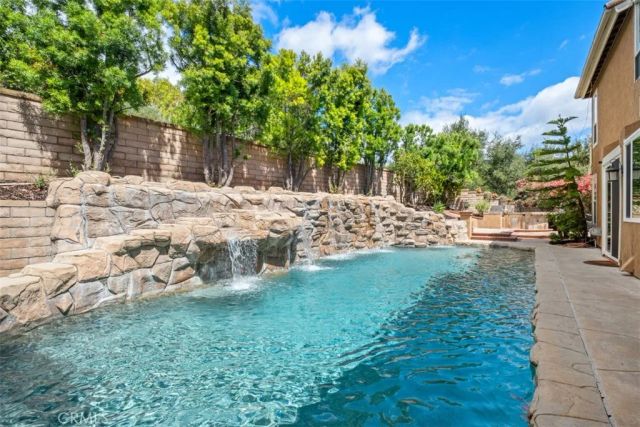 27510 Morro, Mission Viejo, CA 92692