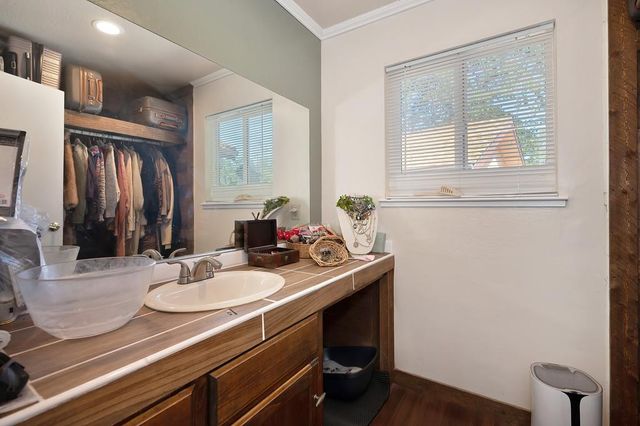 17475 Misty Dawn Ln, Grass Valley, CA 95949