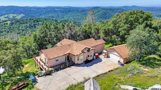 17475 Misty Dawn Ln, Grass Valley, CA 95949