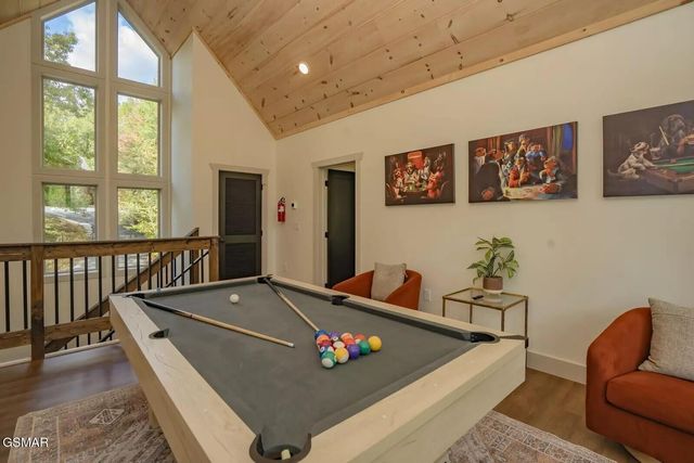 821 Sunshine Trail, Gatlinburg, TN 37738
