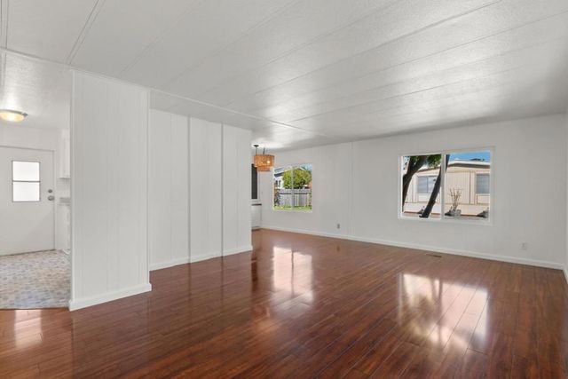 19 Dolphin Court, Half Moon Bay, CA 94019