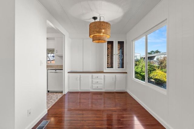 19 Dolphin Court, Half Moon Bay, CA 94019