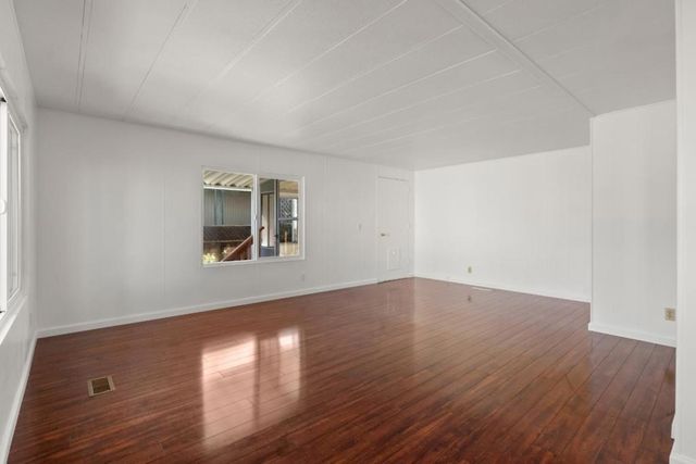 19 Dolphin Court, Half Moon Bay, CA 94019