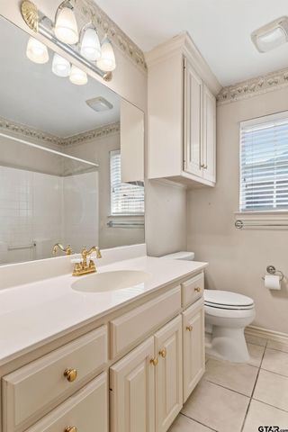 16801 Terrebonne Dr, Tyler, TX 75703