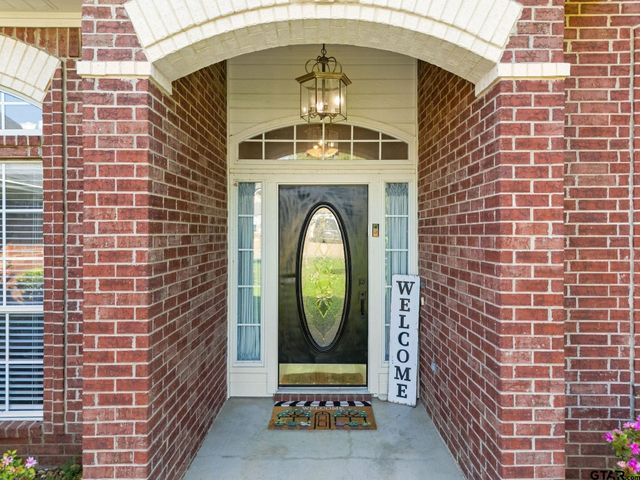 16801 Terrebonne Dr, Tyler, TX 75703