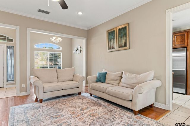 16801 Terrebonne Dr, Tyler, TX 75703