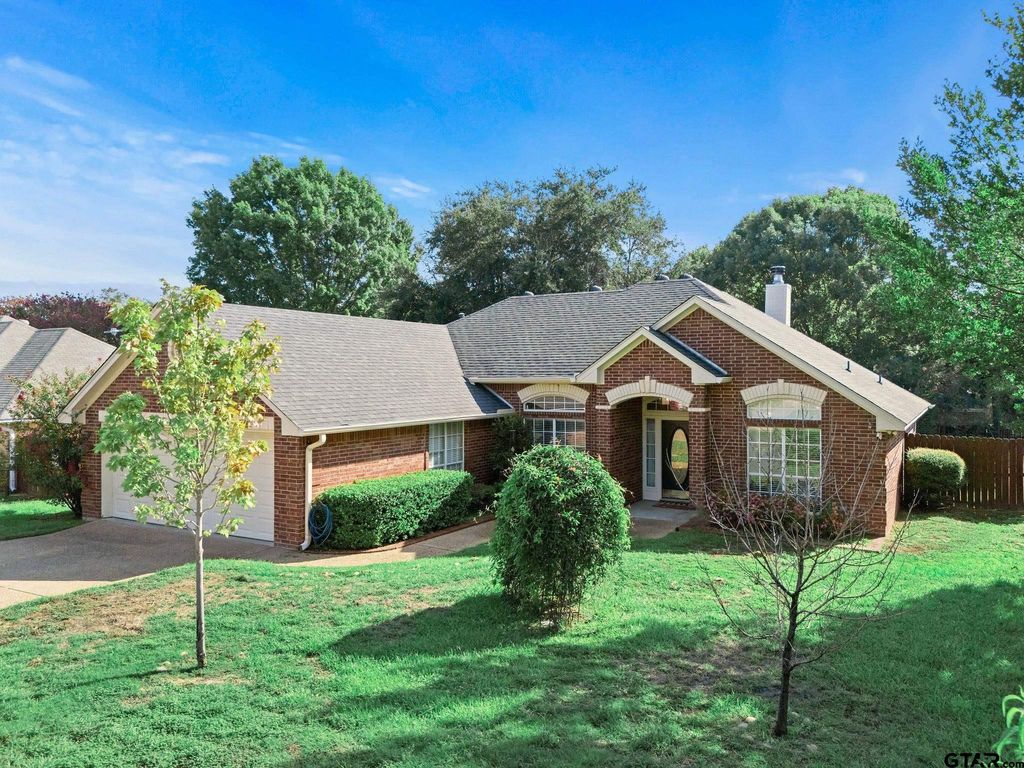 16801 Terrebonne Dr, Tyler, TX 75703