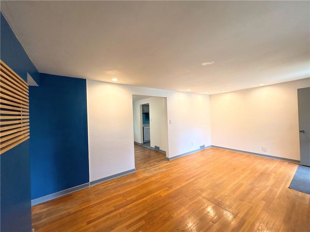 1711 Lime Hollow Rd, Penn Hills, PA 15235