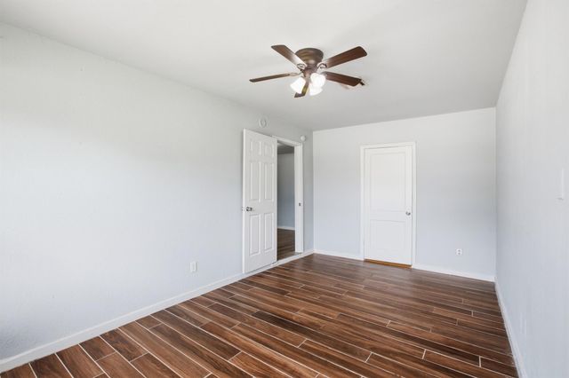 5326 Doulton Drive, Houston, TX 77033