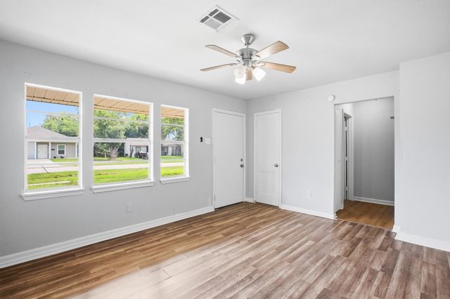 5326 Doulton Drive, Houston, TX 77033