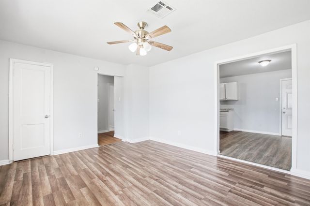 5326 Doulton Drive, Houston, TX 77033