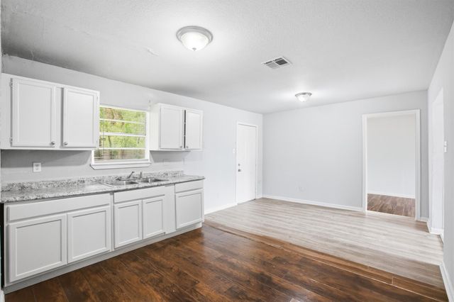 5326 Doulton Drive, Houston, TX 77033