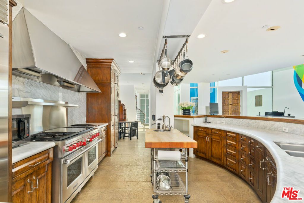 2224 Main Street, Santa Monica, CA 90405