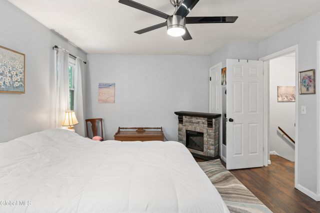 174 Williamsburg Court, Albany, NY 12203