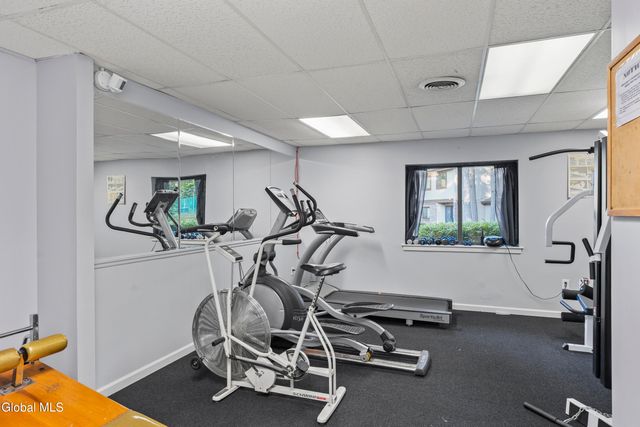 174 Williamsburg Court, Albany, NY 12203
