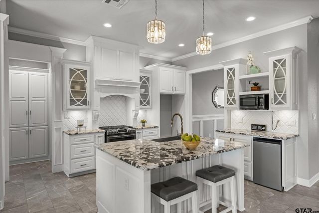 147 County Road 2309, Mineola, TX 75773