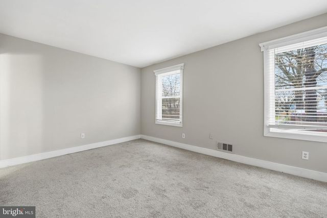 9804 MAURY LN, Manassas, VA 20110