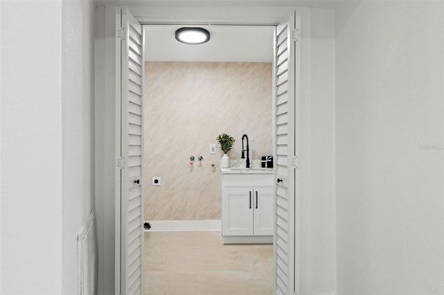 8019 RIVER COUNTRY DRIVE, Weeki Wachee, FL 34607