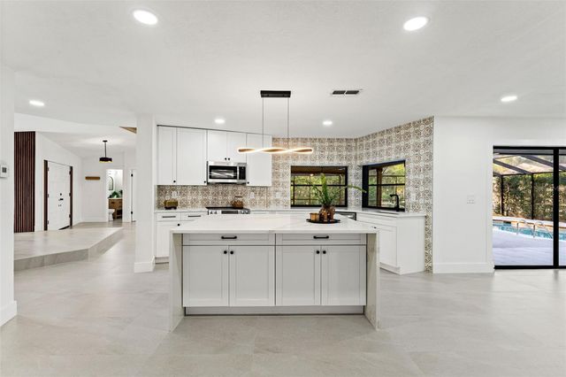 8019 RIVER COUNTRY DRIVE, Weeki Wachee, FL 34607