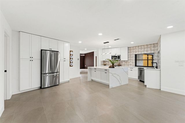 8019 RIVER COUNTRY DRIVE, Weeki Wachee, FL 34607