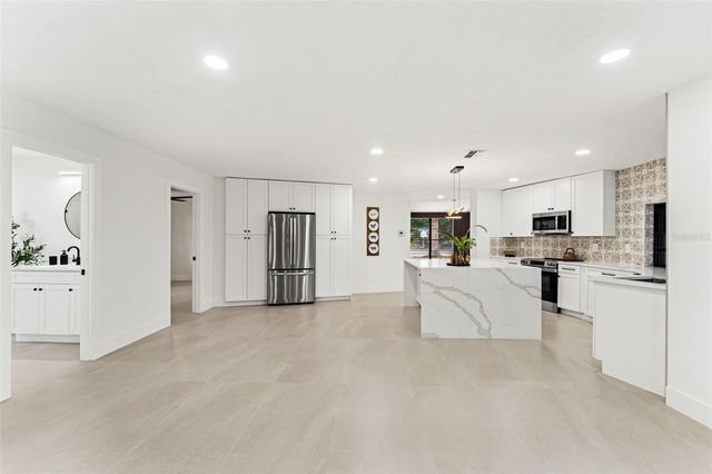 8019 RIVER COUNTRY DRIVE, Weeki Wachee, FL 34607