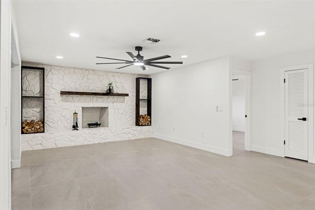 8019 RIVER COUNTRY DRIVE, Weeki Wachee, FL 34607