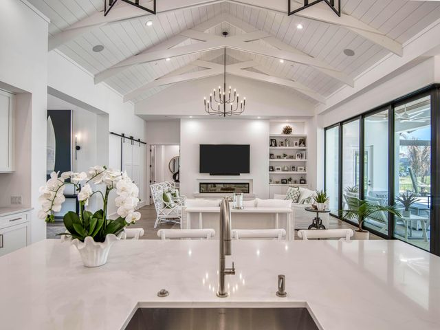 7001 SW Pentalago Circle, Palm City, FL 34990