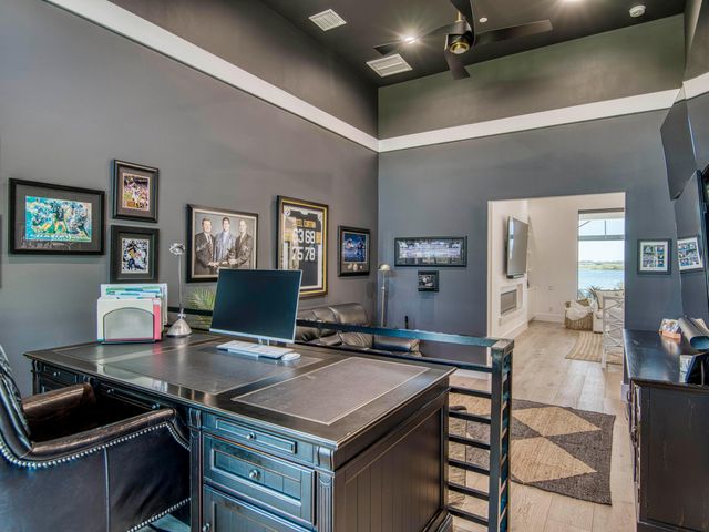 7001 SW Pentalago Circle, Palm City, FL 34990