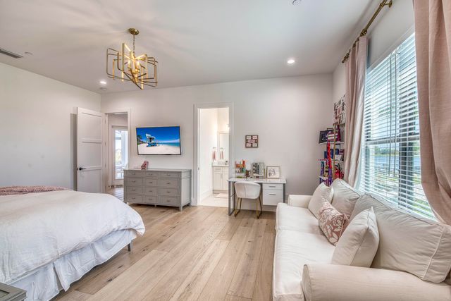 7001 SW Pentalago Circle, Palm City, FL 34990