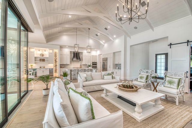 7001 SW Pentalago Circle, Palm City, FL 34990