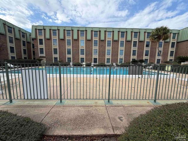 224 E Garden St 305, Pensacola, FL 32502