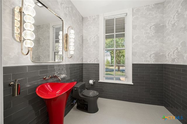 1001 S Church Street, Georgetown, TX 78626