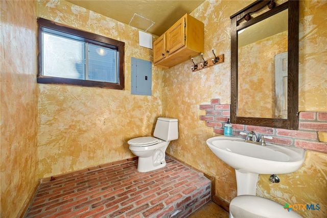 1001 S Church Street, Georgetown, TX 78626