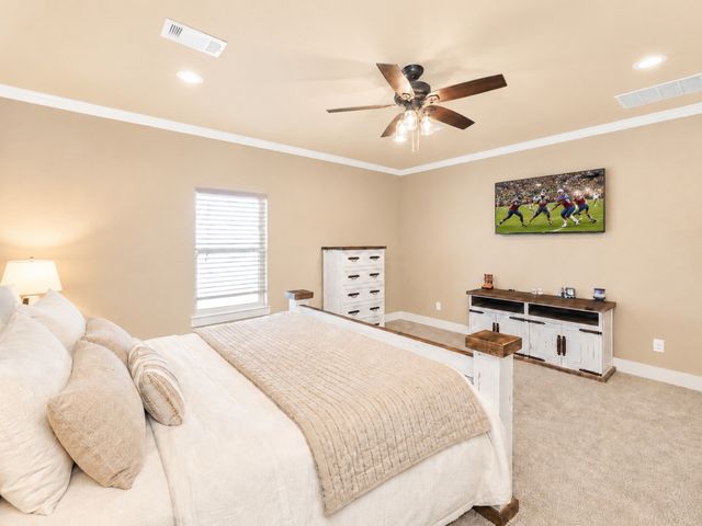 1872 County Road 329, Gainesville, TX 76240