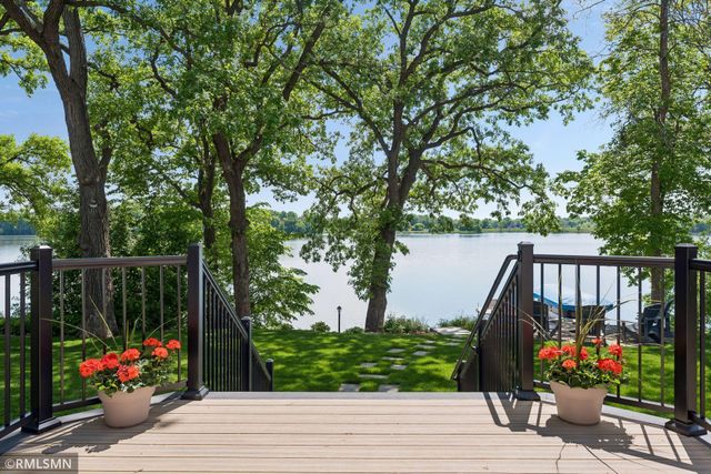 15039 91st Avenue N, Maple Grove, MN 55369