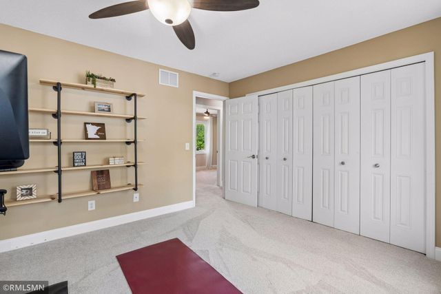 15039 91st Avenue N, Maple Grove, MN 55369