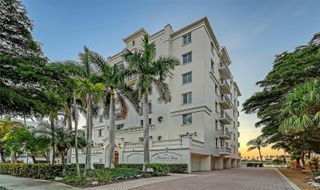 166 GOLDEN GATE POINT 22, Sarasota, FL 34236