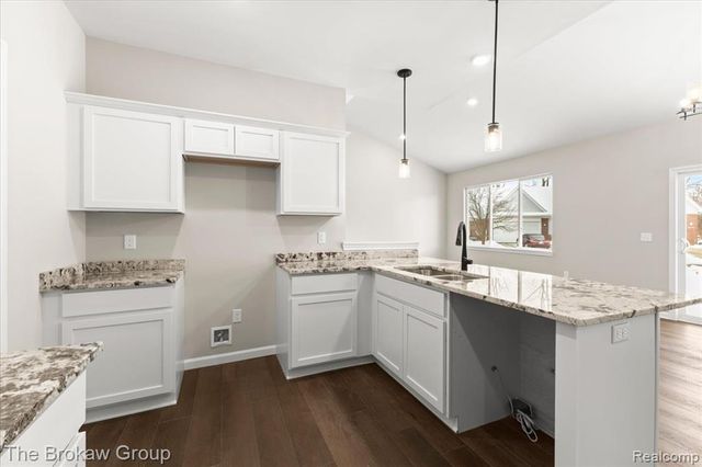 1470 Lincoln Street, Lapeer, MI 48446