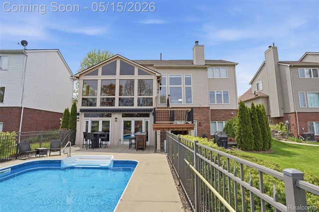 5480 Lancaster Lane, Commerce Charter Township, MI 48382