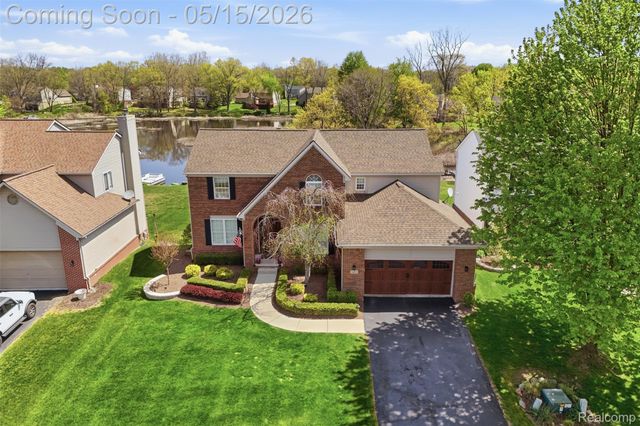 5480 Lancaster Lane, Commerce Charter Township, MI 48382