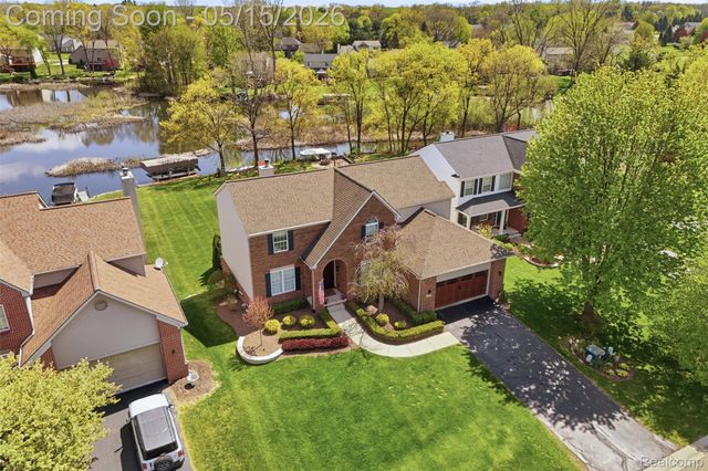 5480 Lancaster Lane, Commerce Charter Township, MI 48382