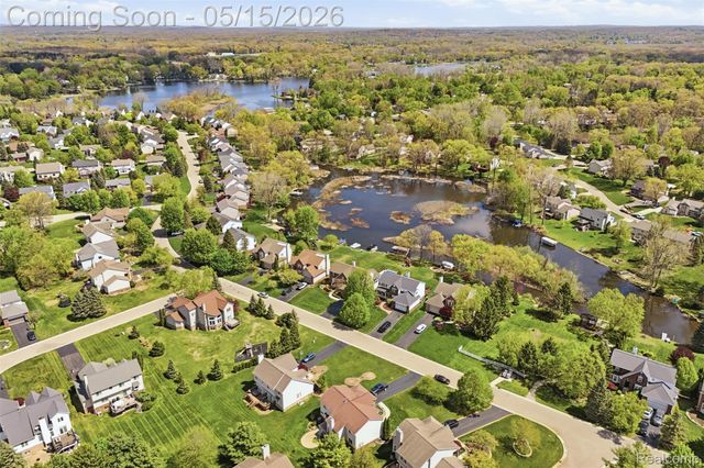 5480 Lancaster Lane, Commerce Charter Township, MI 48382