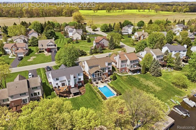 5480 Lancaster Lane, Commerce Charter Township, MI 48382
