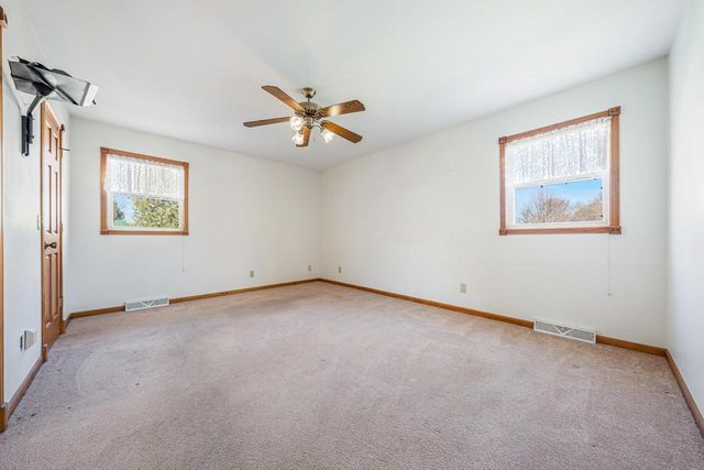 410 W MAIN STREET, Winneconne, WI 54986