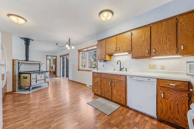 410 W MAIN STREET, Winneconne, WI 54986