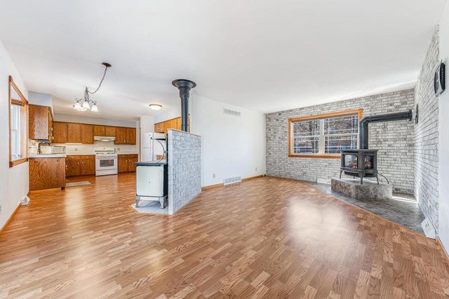410 W MAIN STREET, Winneconne, WI 54986